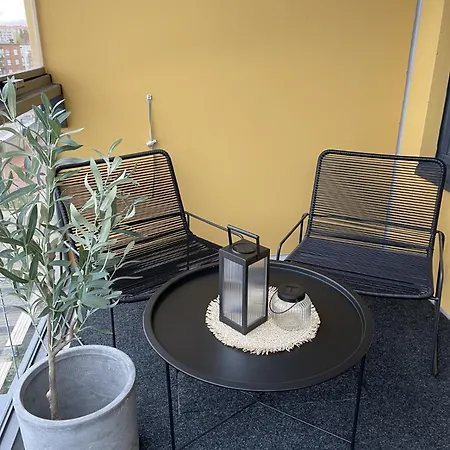 Loft With Naesijaervi Views * Tampere